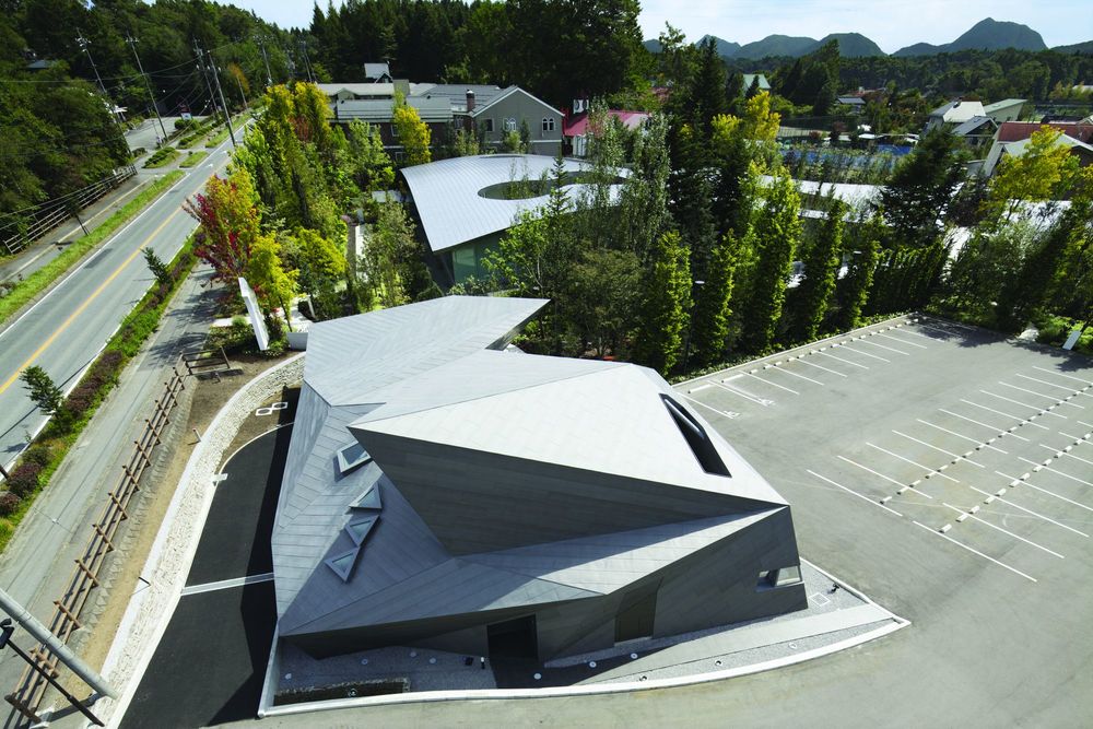 折纸艺术融入建筑设计 日本 Karuizawa 博物馆综合体
