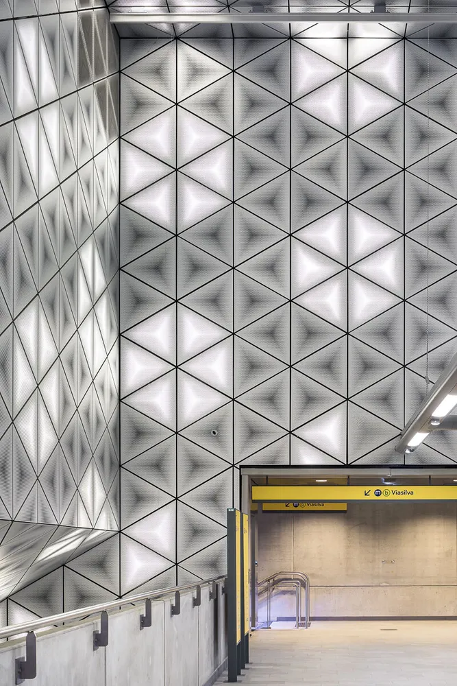 4 metro stations, line B in Rennes