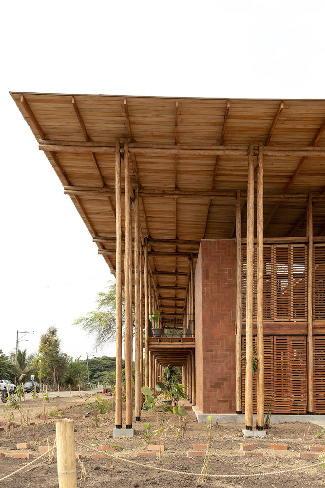Community Productive Development Center Las Tejedoras / Natura Futura Arquitectura + Juan Carlos Bamba