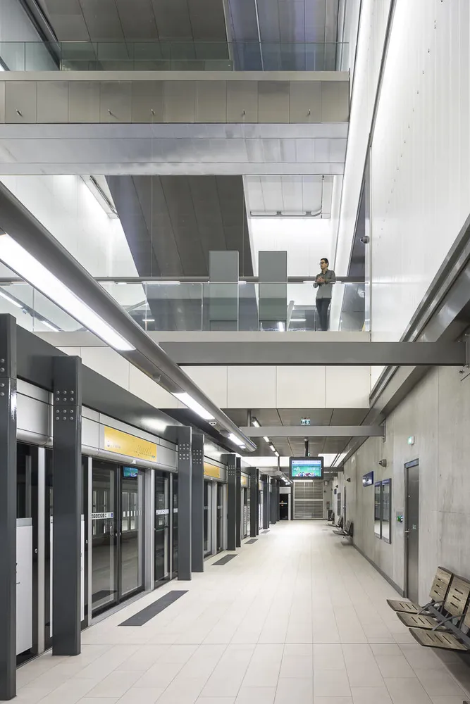 4 metro stations, line B in Rennes