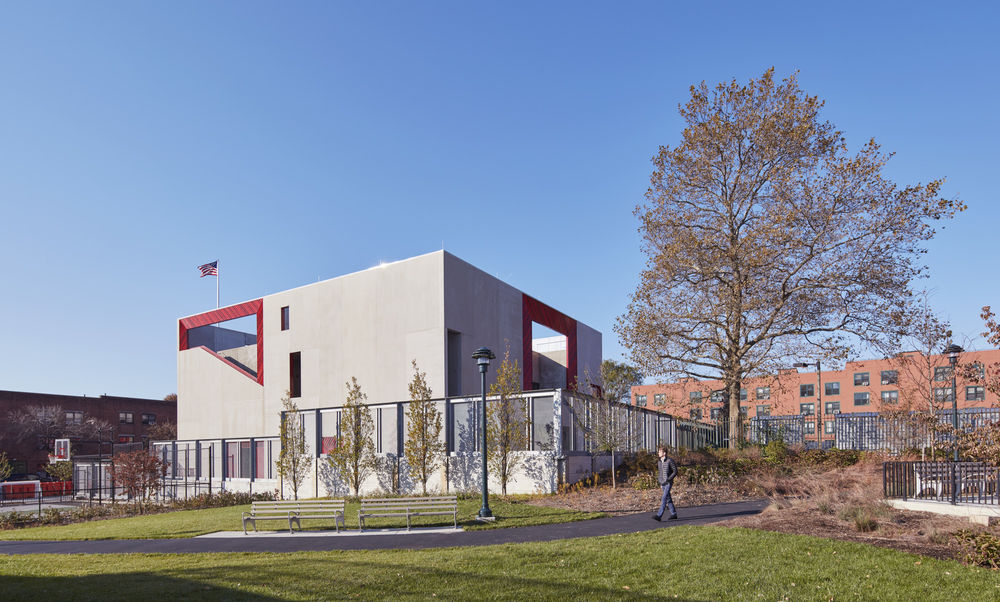 FDNY Rescue Company 2 Facility / Studio Gang