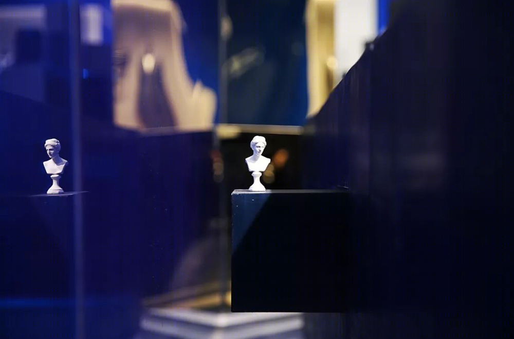 高级定制男装 LEDING 空间设计 | 解读时间流动的痕迹