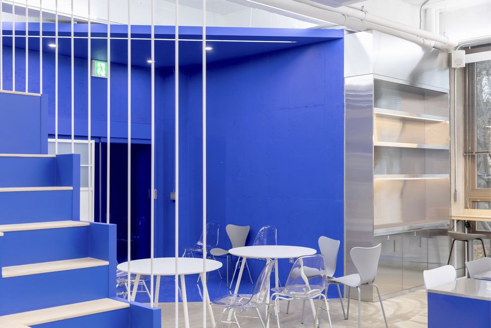 The Blue Moon Office / G/O Architecture