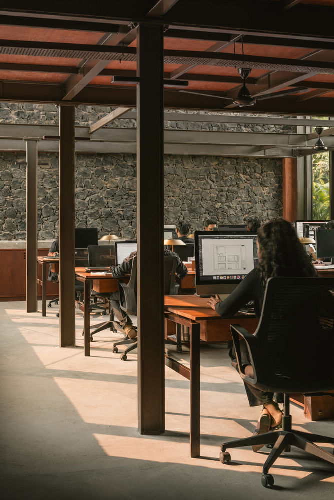 Oasis Studio / Saransh