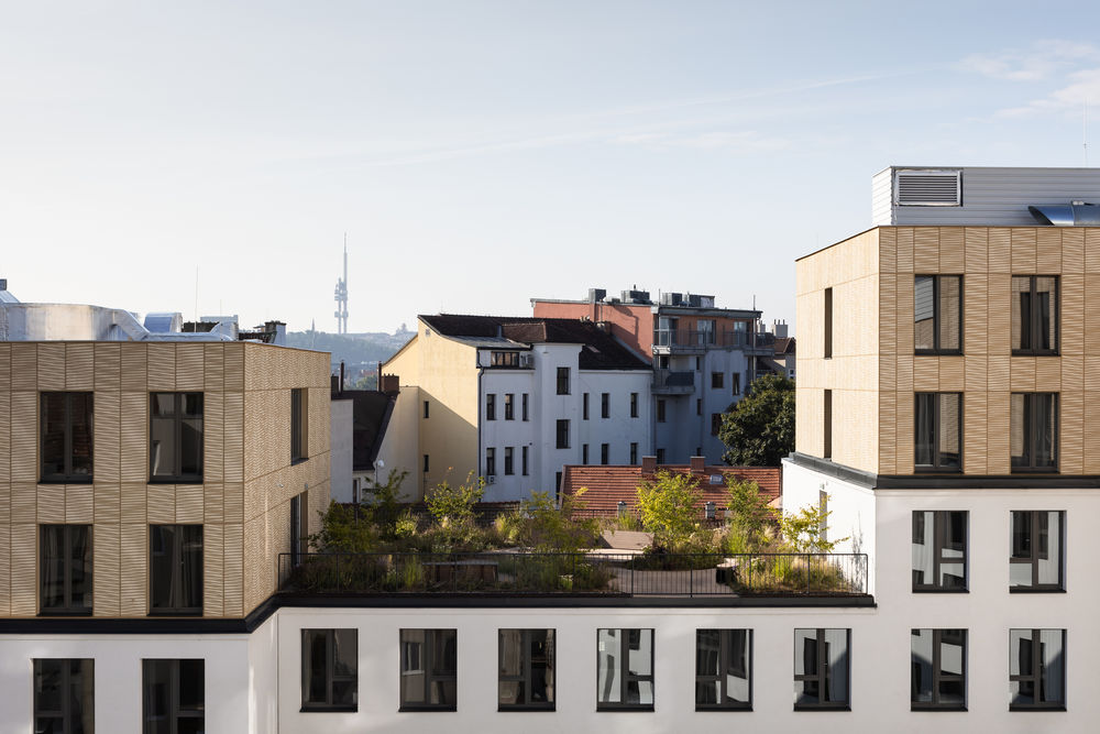Student House Holešovice / Pavel Hnilička Architects+Planners