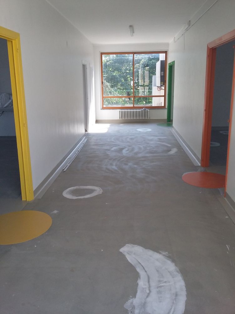 自然材质打造互动式幼儿教育空间