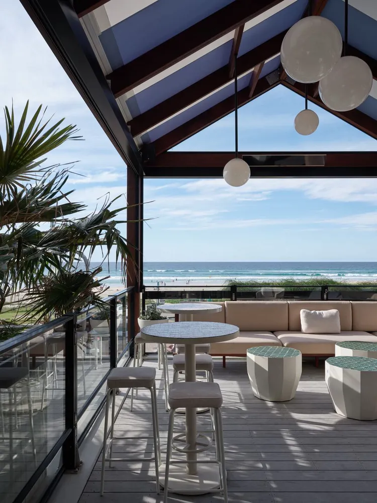 Kirra Beach House & Hotel