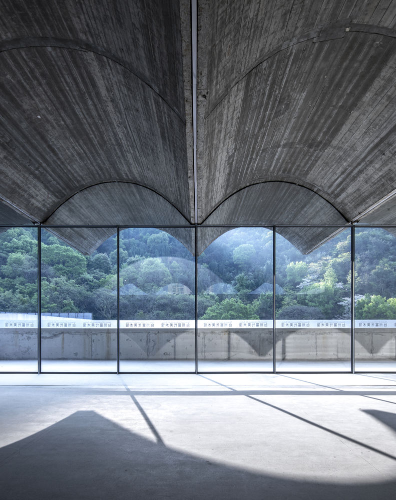 Taizhou Contemporary Art Museum / Atelier Deshaus