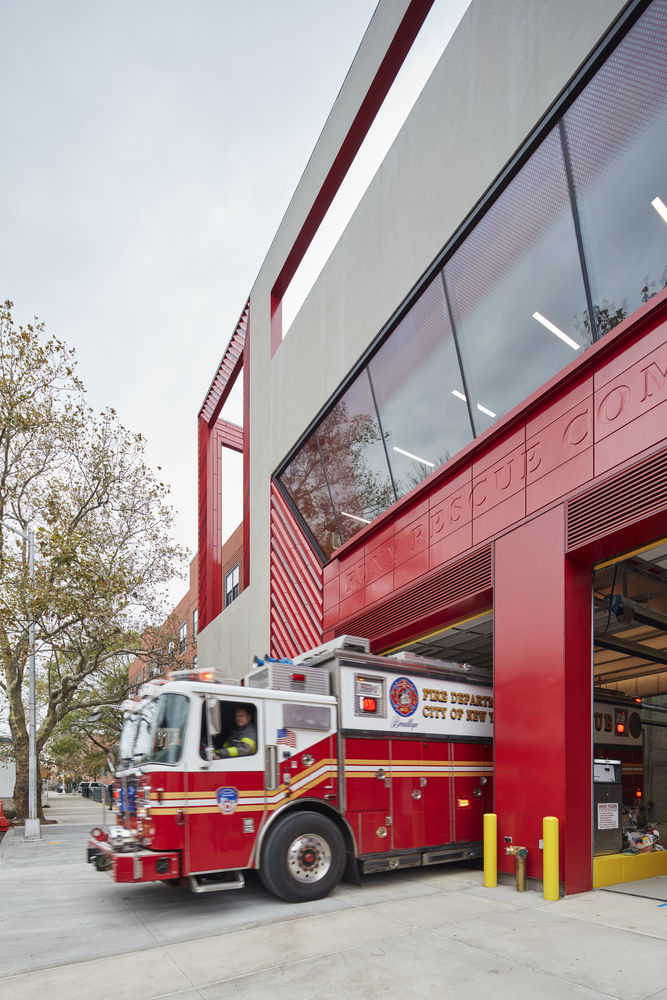 FDNY Rescue Company 2 Facility / Studio Gang