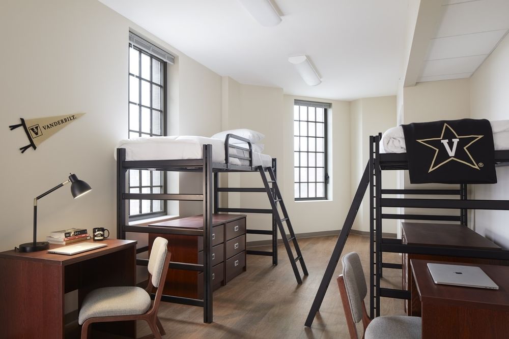 Vanderbilt University 的 Nicholas S. Zeppos College | 现代哥特式建筑魅力