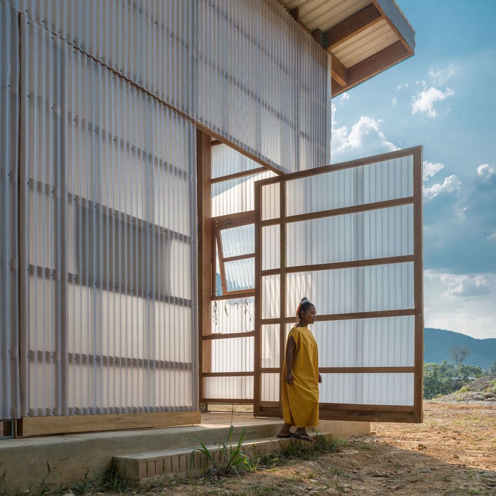 Technology and Environment Laboratory Mencoriari  / Semillas