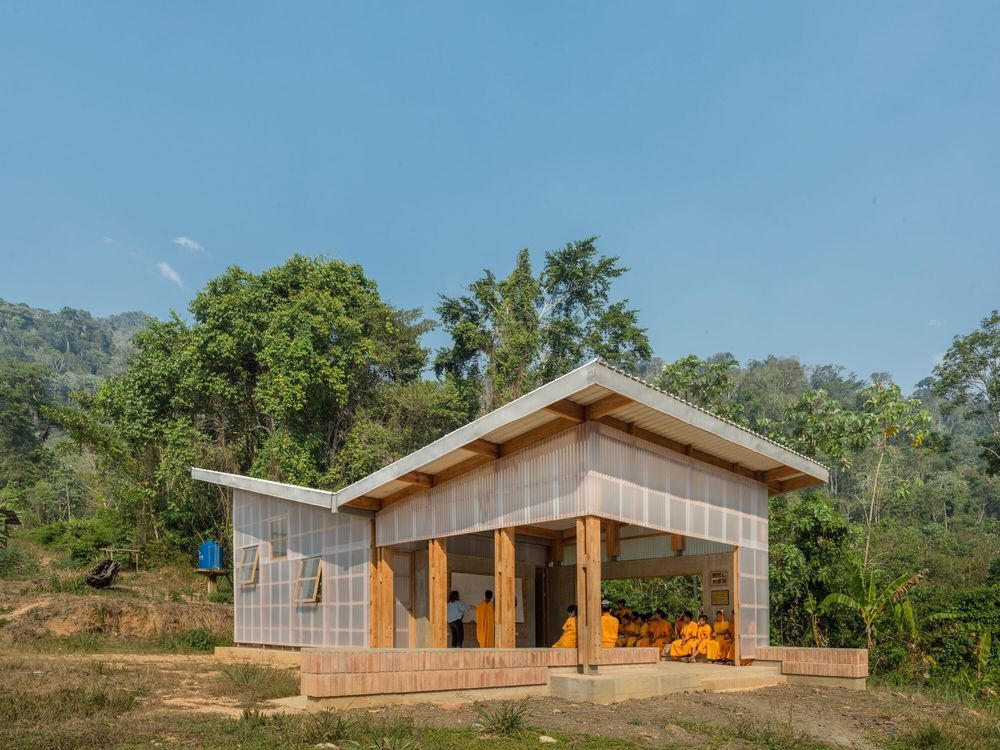 Technology and Environment Laboratory Mencoriari  / Semillas