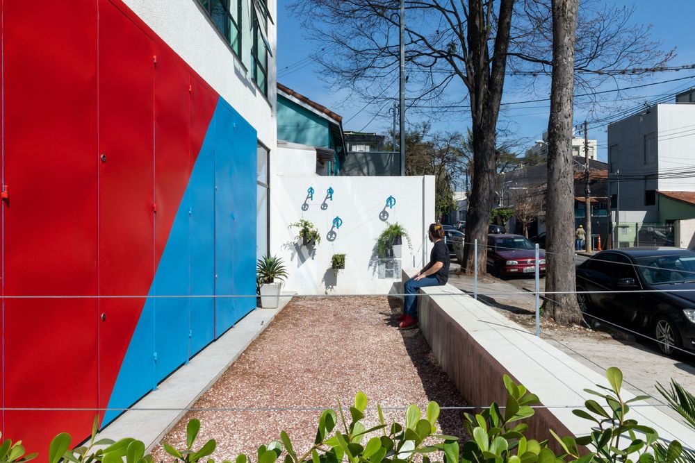 Forca Estudo Personalizado School / Pianca Arquitetura