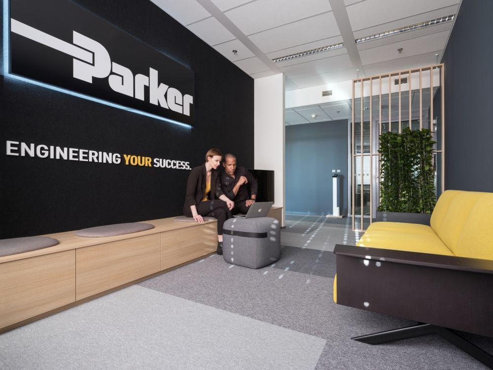 Parker Hannifin Prague 办公室 | YUAR 建筑事务所以开放空间融合隐私设计