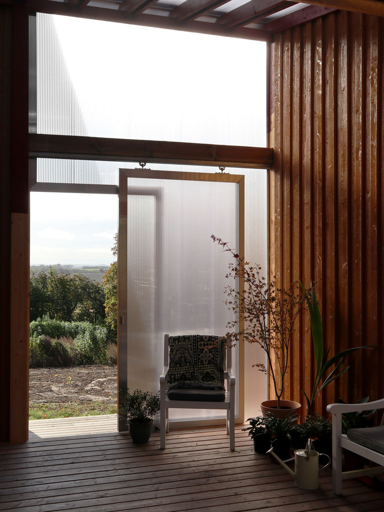 House on the Hill / Arcgency