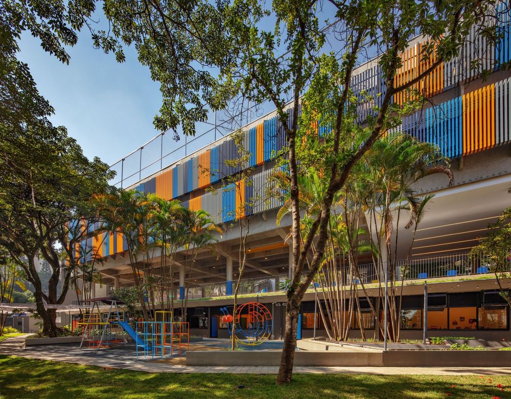 Etapa Vila Mascote School / Biselli Katchborian Arquitetos