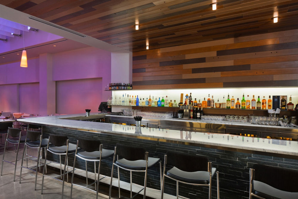双面魅力 | Cuyahoga 社区学院酒店管理中心与 Pura Vida 餐厅
