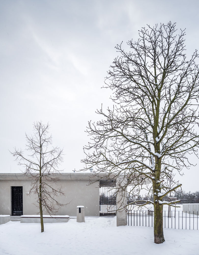 HSC Cemetery / Objektor