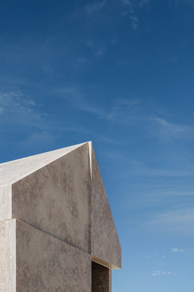 Permanence of Memory Grave / PHYD Arquitectura