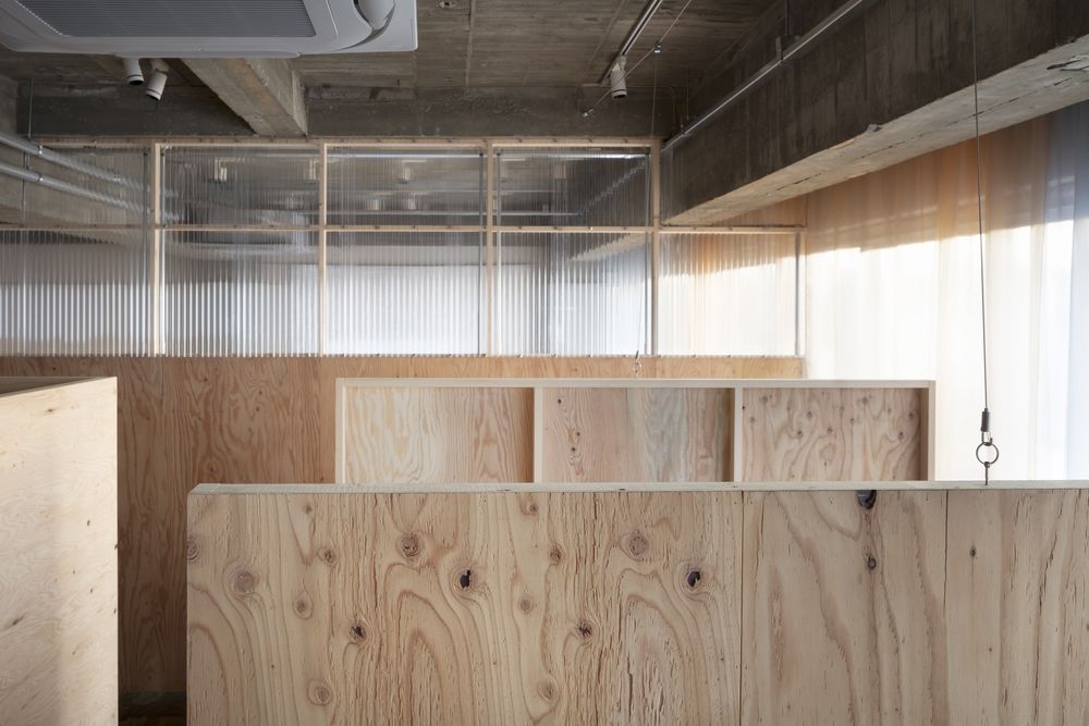Casetta Salon / SIDES CORE