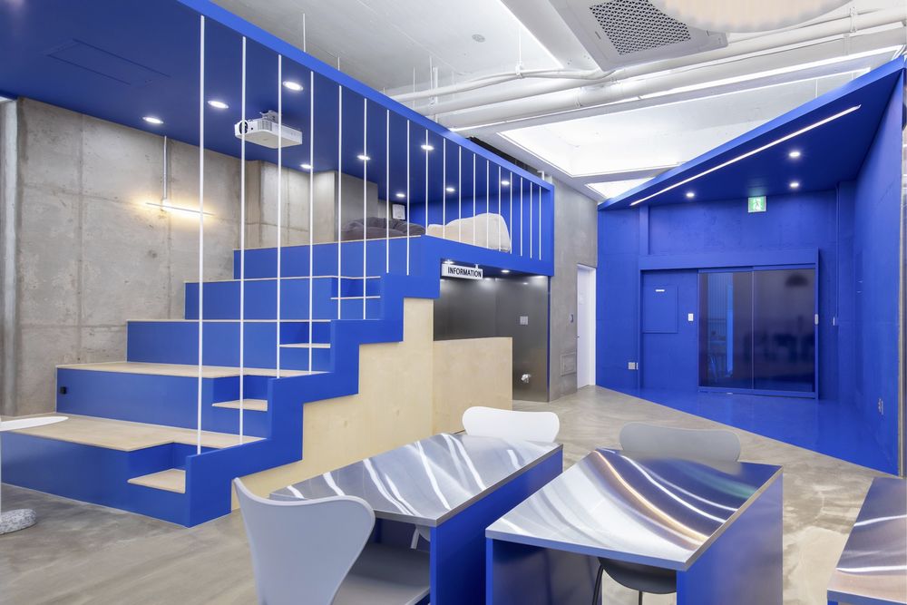 The Blue Moon Office / G/O Architecture