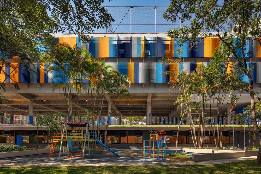 Etapa Vila Mascote School / Biselli Katchborian Arquitetos