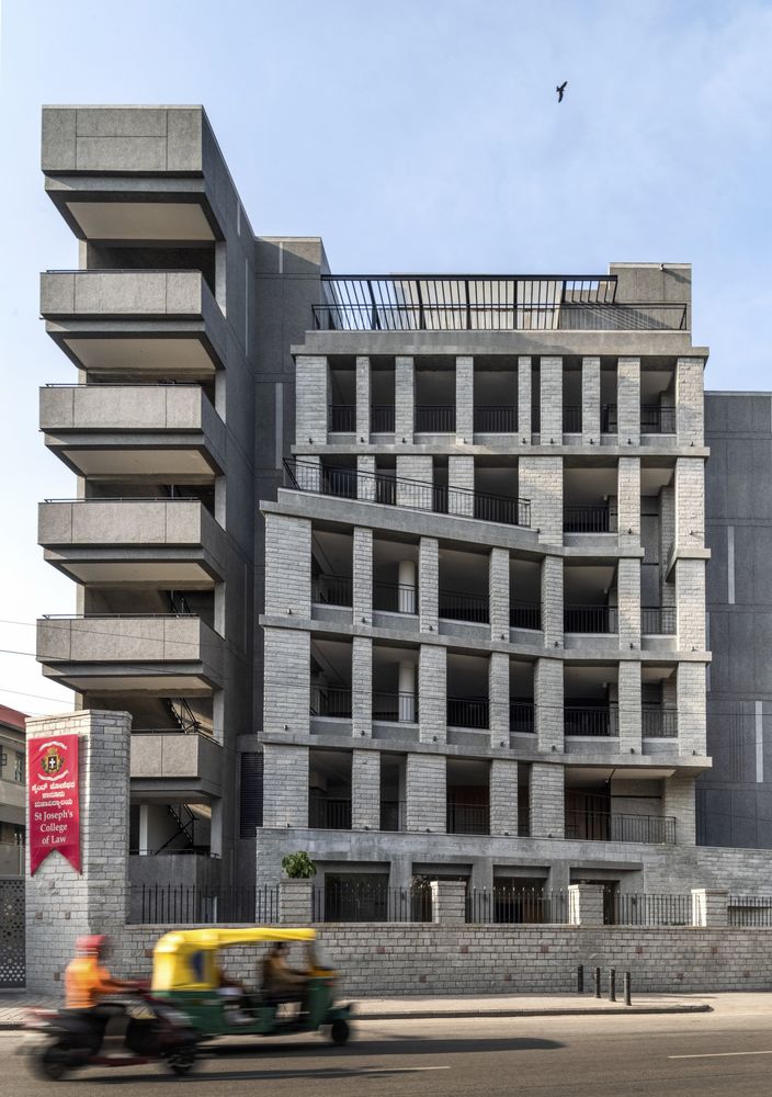 St. Joseph’s College of Law Bengaluru / BetweenSpaces