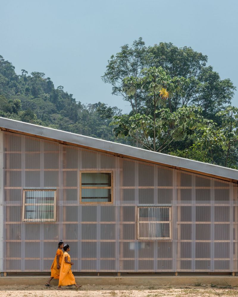 Technology and Environment Laboratory Mencoriari  / Semillas