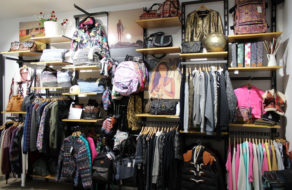 2014 年完成的 ERICEIRA SURF & SKATE 店铺室内设计