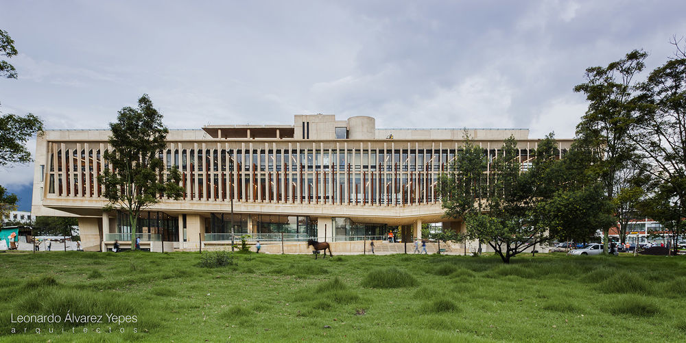 哥伦比亚国立大学护理学院大楼 / Leonardo Álvarez Yepes
