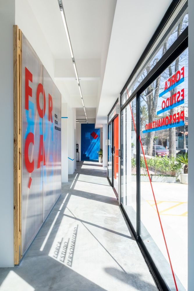 Forca Estudo Personalizado School / Pianca Arquitetura