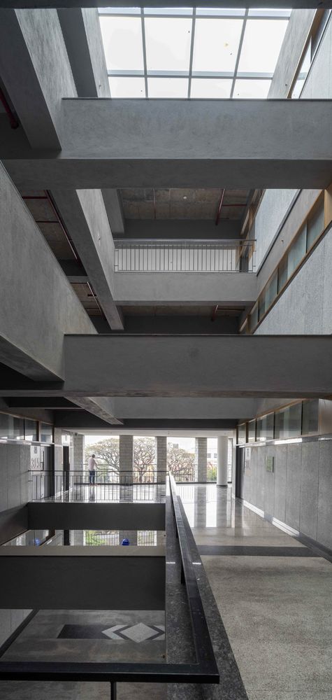 St. Joseph’s College of Law Bengaluru / BetweenSpaces