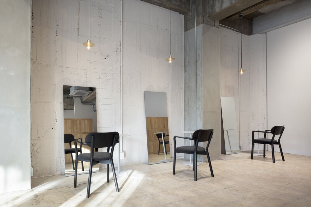 Casetta Salon / SIDES CORE