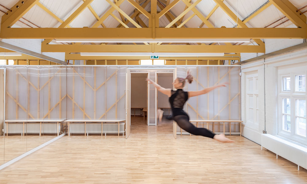 Harrow Arts Centre / DK-CM