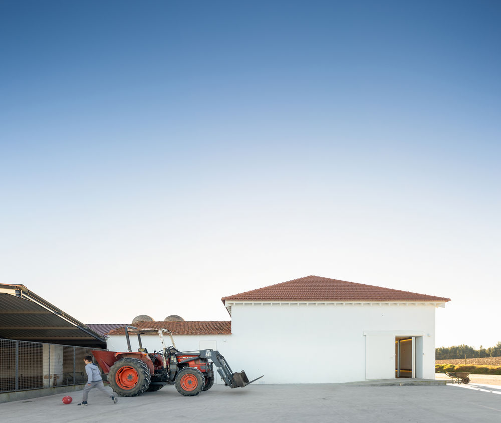 Landscape Observatory of Charneca / Joao Morais