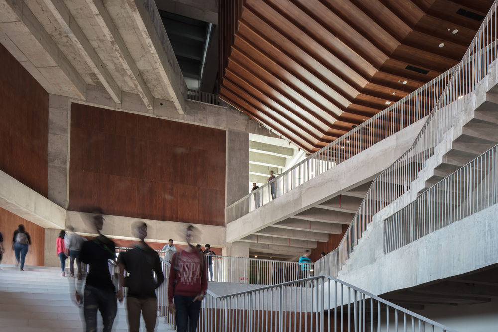 Thapar University Learning Laboratory / Mccullough Mulvin Architects + Designplus Associates Services