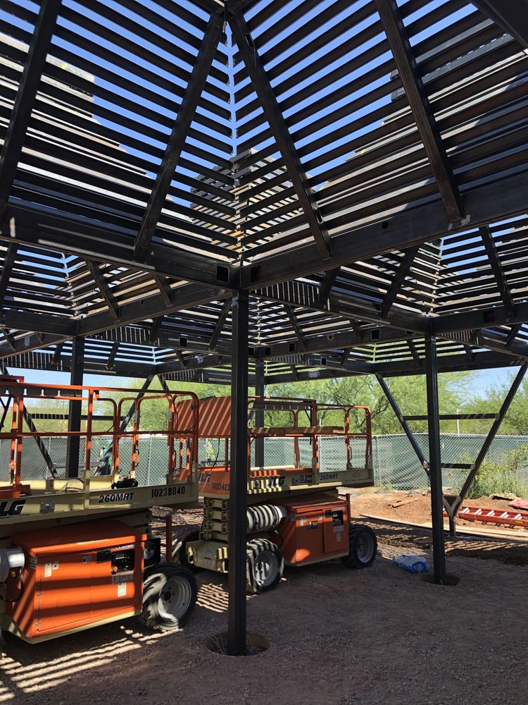 Outdoor Classroom Orange 1 / Design-Build Studio