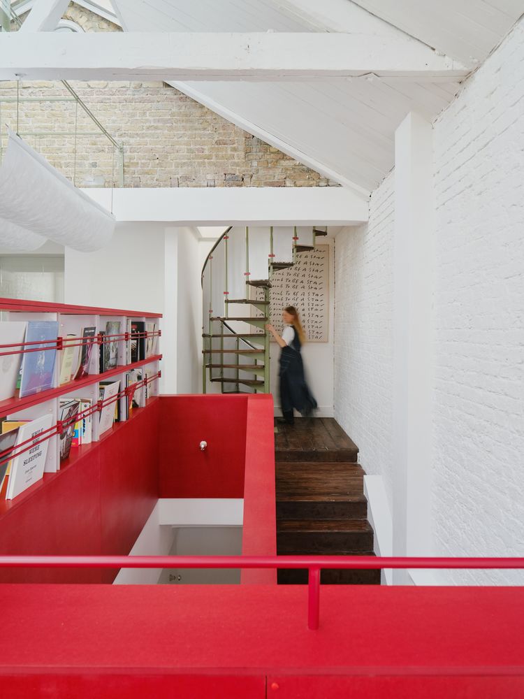 Common Knowledge Studio / THISS Studio