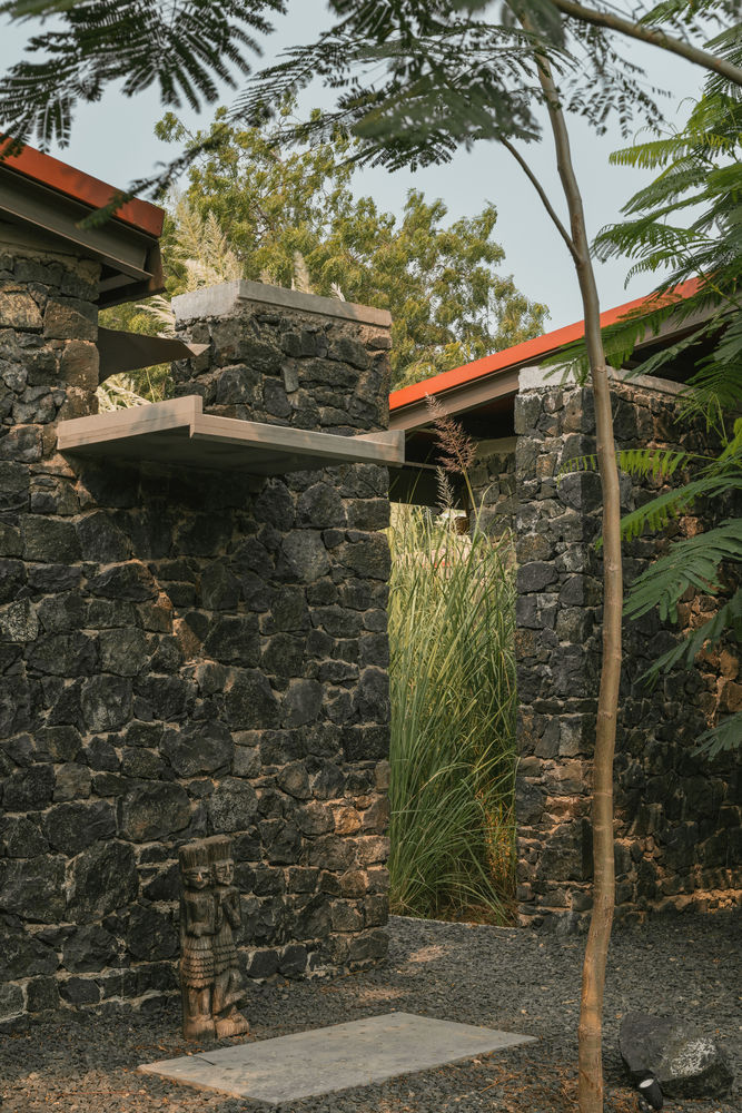 Oasis Studio / Saransh
