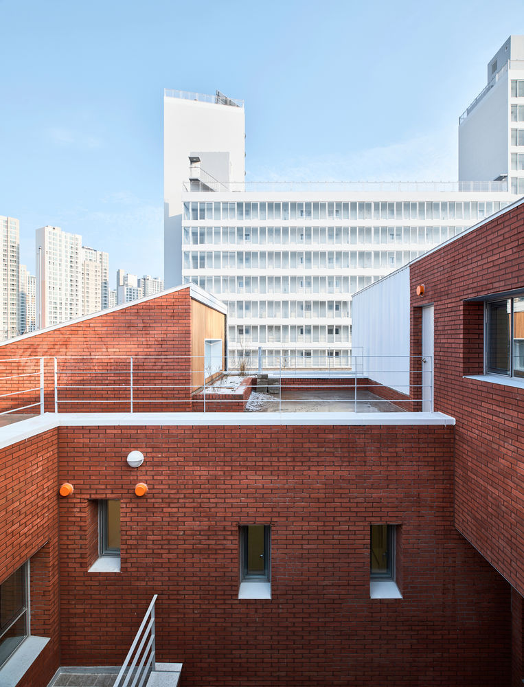 Gangil 119 Fire Station / OA-Lab