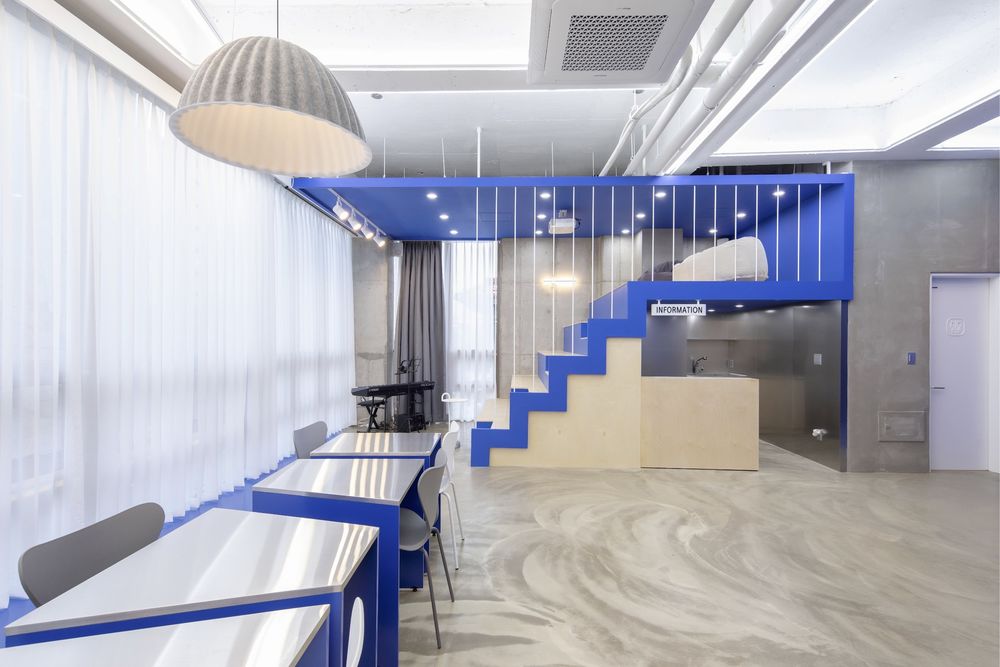 The Blue Moon Office / G/O Architecture