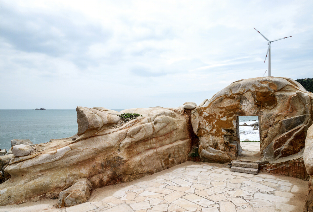 福建漳浦六鳌龙美湾“抽象画廊”三景添翼