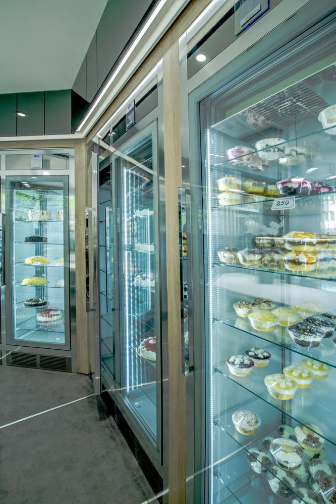 历史悠久的意大利 Gelateria Acquario 室内设计案例解读