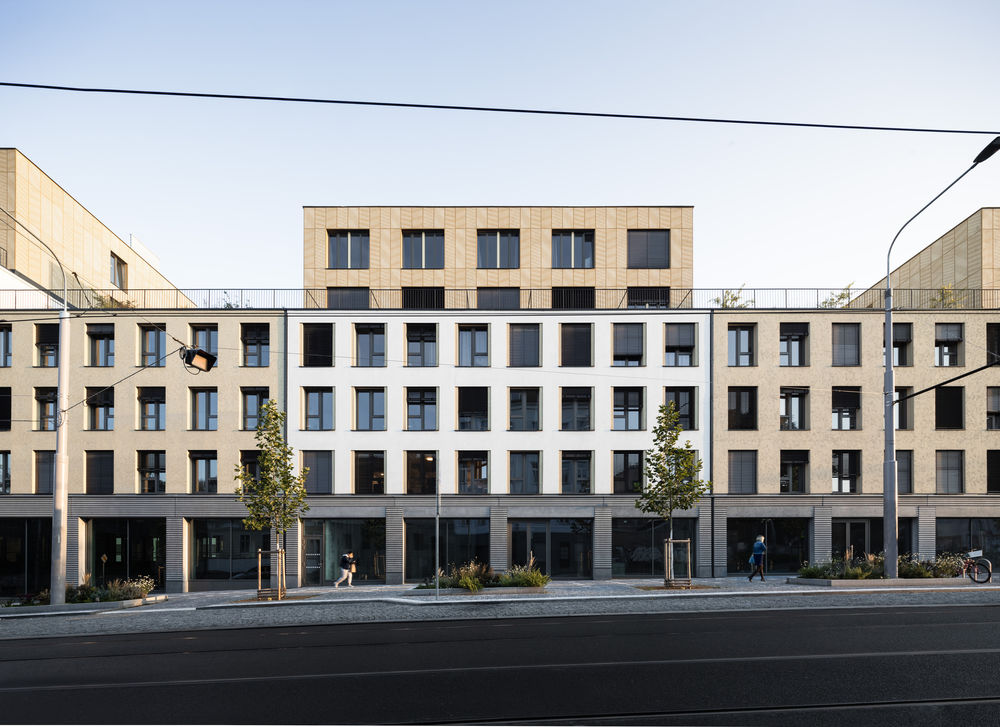 Student House Holešovice / Pavel Hnilička Architects+Planners