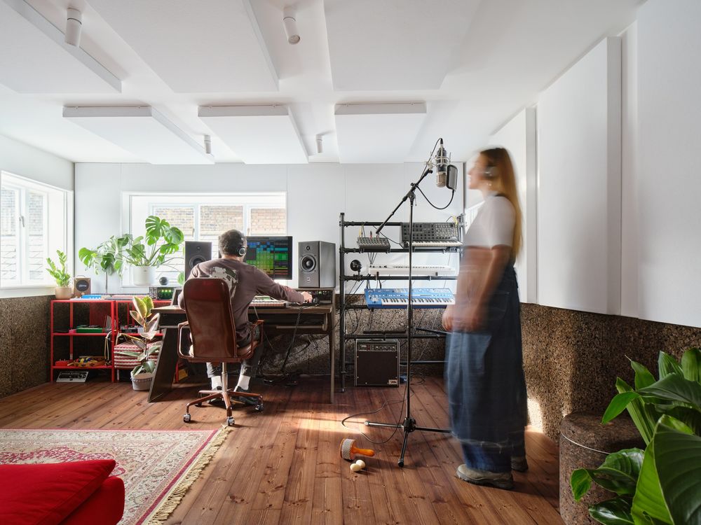 Common Knowledge Studio / THISS Studio