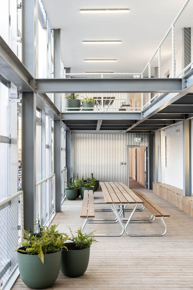 Bradbury Works / [Y/N] Studio