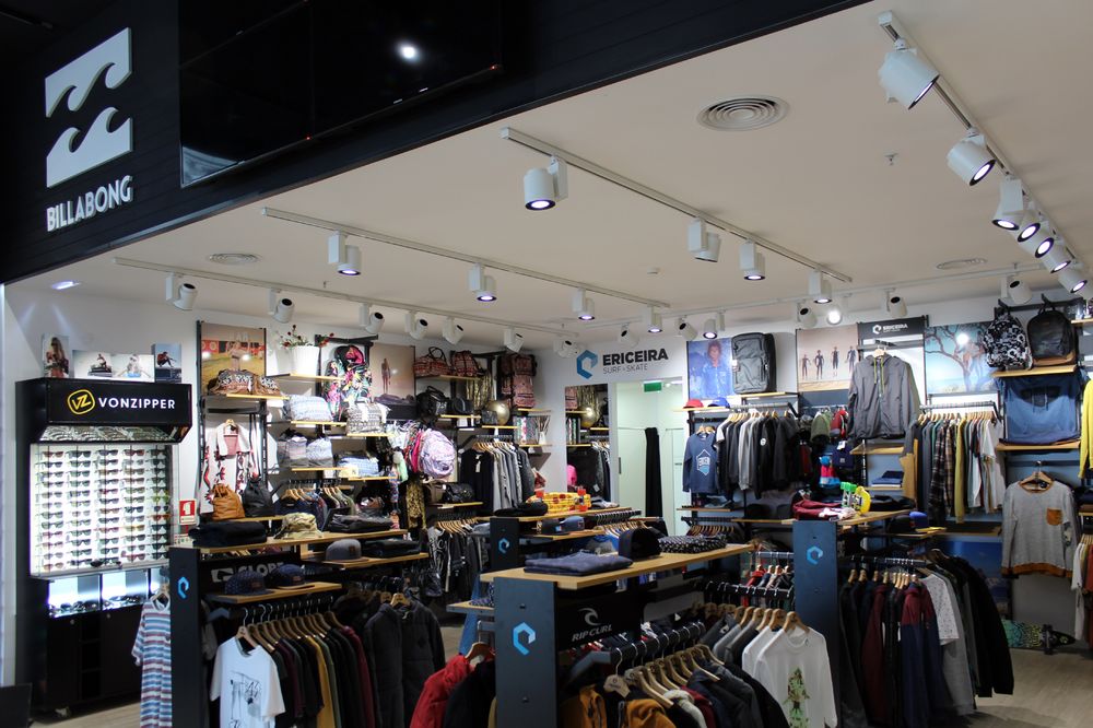 2014 年完成的 ERICEIRA SURF & SKATE 店铺室内设计