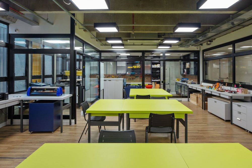 Etapa Vila Mascote School / Biselli Katchborian Arquitetos