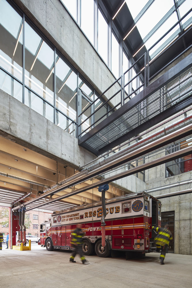FDNY Rescue Company 2 Facility / Studio Gang