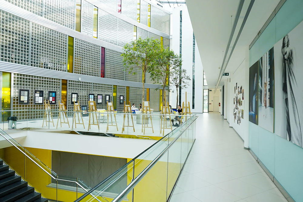 Anastasiya Gushchina丨大学丨architecture photography | Tomas Bata University